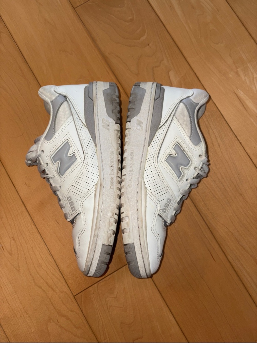 New Balance 550 White and Light Gray Low-Top Sneakers - Picture 7 of 8